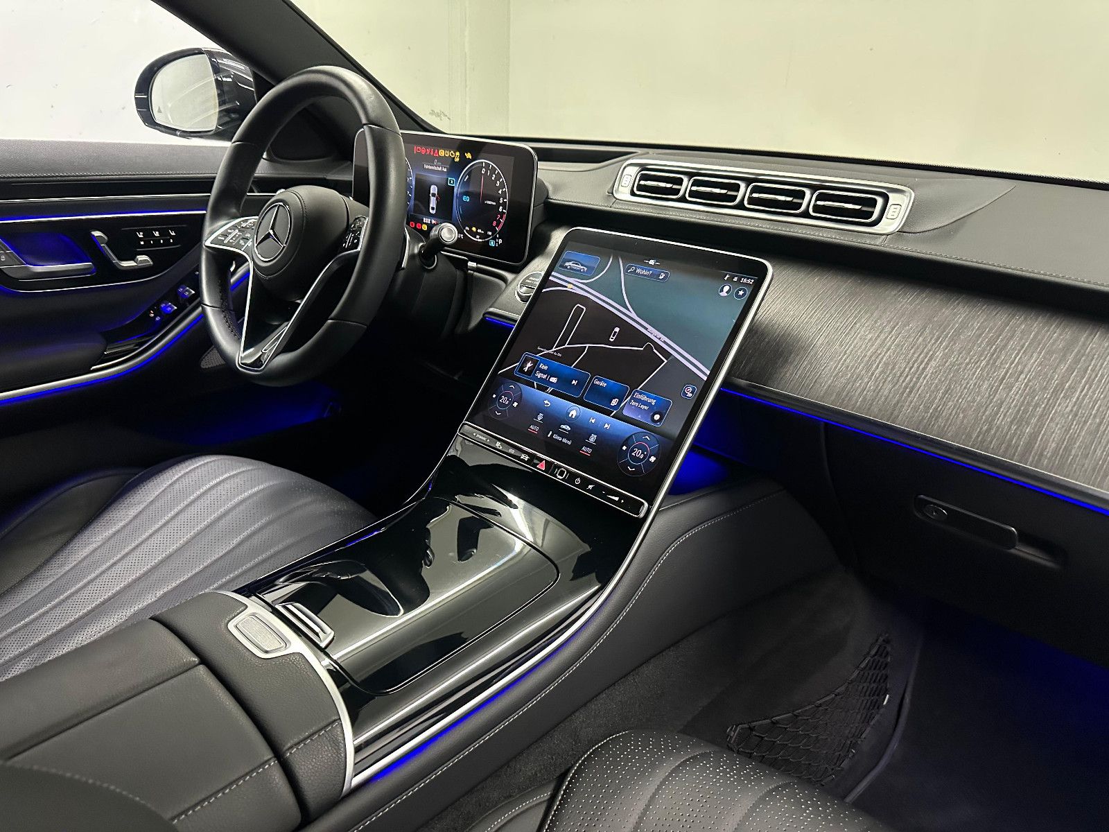 Fahrzeugabbildung Mercedes-Benz S 580 e *HEADUP*HA LENKUNG*SITZKLIMA*