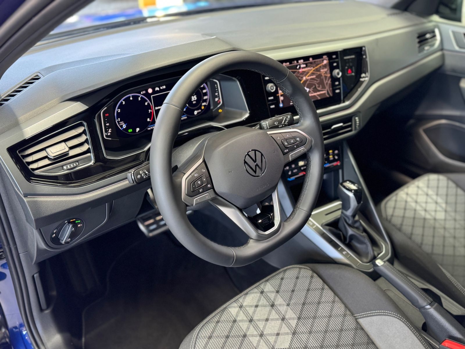 Fahrzeugabbildung Volkswagen Taigo R-Line|DSG|NAVI|KAMERA|ACC|