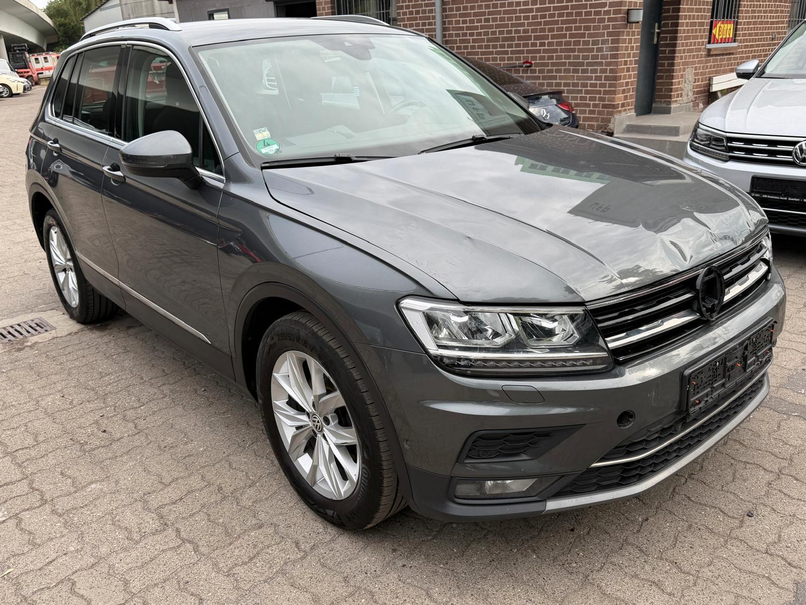 Volkswagen Tiguan Highline 4M /DSG/R.Kamera/LED/Navi