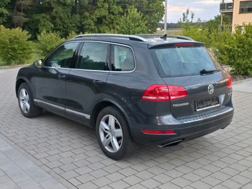 Volkswagen Touareg - 6