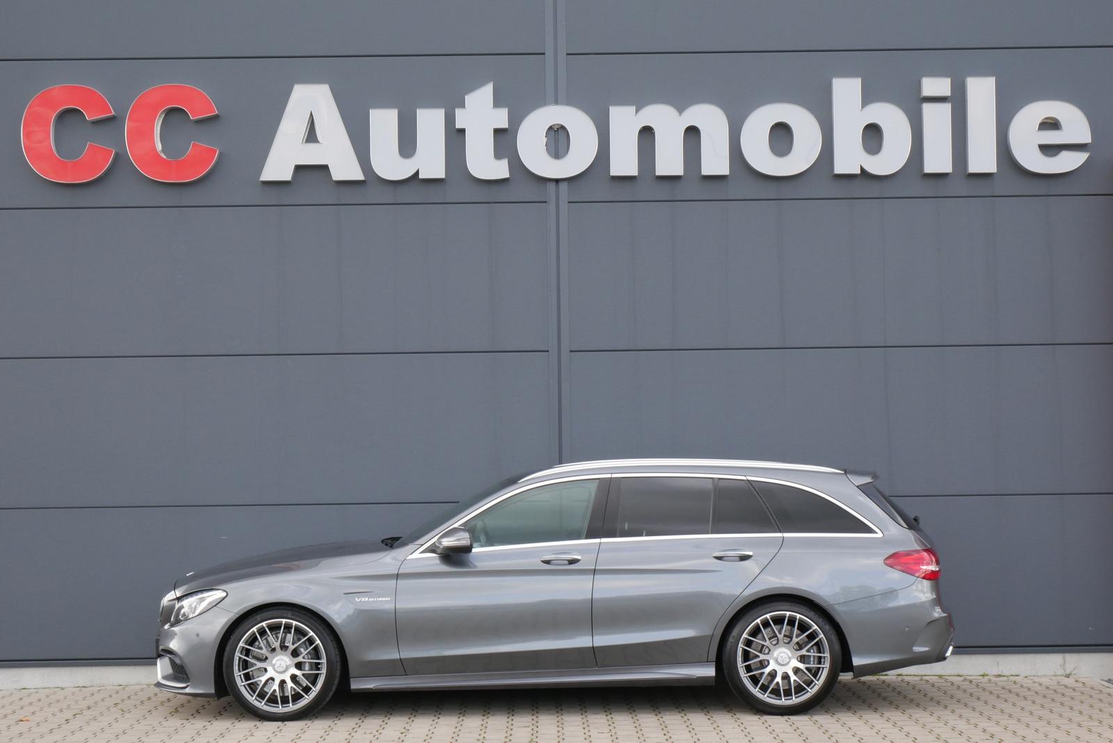 Mercedes-Benz C 63 AMG Panorama+Burmester+19Zoll+HUD+Assistenz