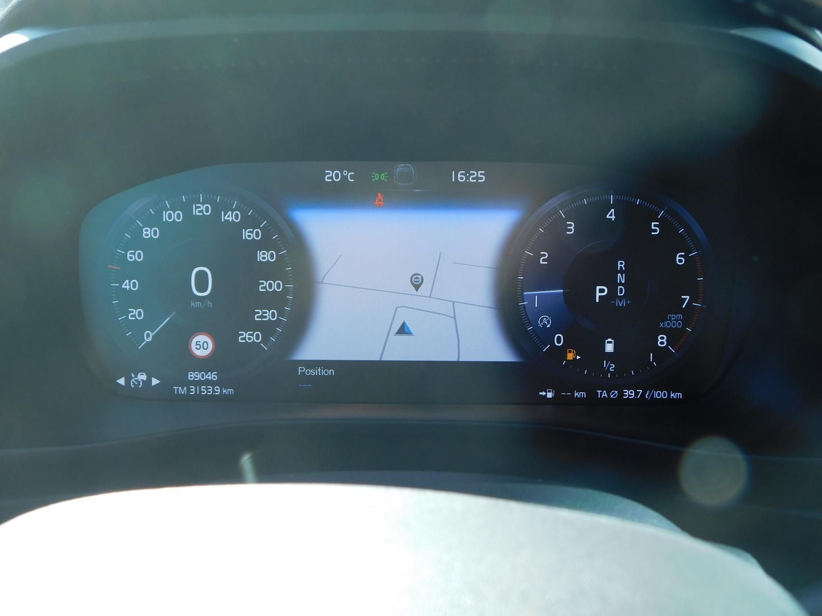 Fahrzeugabbildung Volvo XC40 B5 AWD R-Design