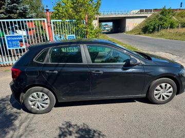 Volkswagen Polo - 2