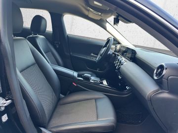 Mercedes CLA 200 Shooting Brake - 8
