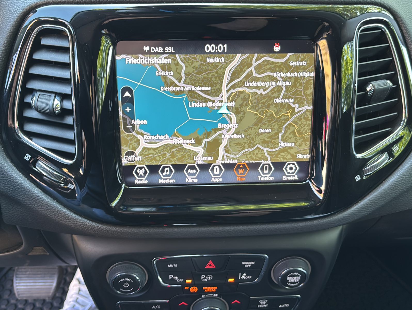 Fahrzeugabbildung Jeep Compass  1.3 T-GDI I4 110kW Limited DCT