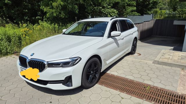 BMW 520d Touring A - Standheizung Head Up 1 Hand !!+