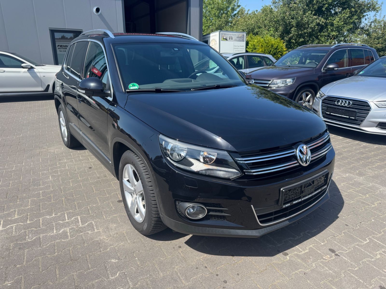 VW TiguanLounge Sport&amp;Style MFL NAVI SHZ AHK Kamera