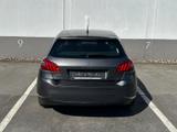 Peugeot 308 Active 130 1. Hand Navi Sitzheizung Kamera - Peugeot 308: Kleinwagen