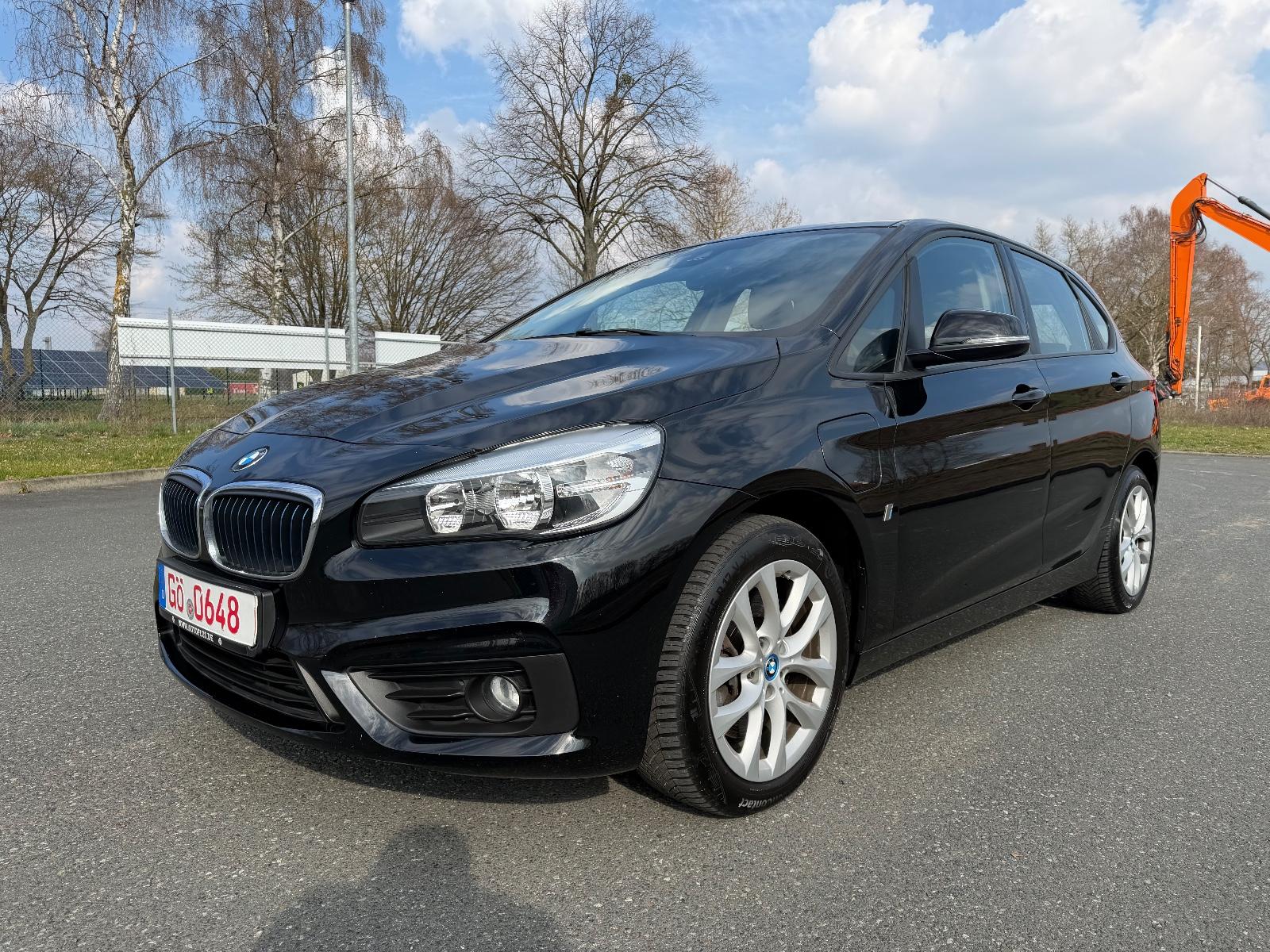 BMW 225 XE Benziner Active Tourer4x4 Aut-Navi OrigKm