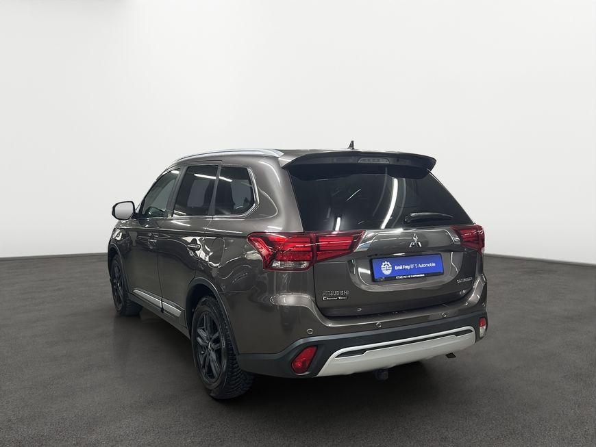 Mitsubishi Outlander 2.0 2WD CVT Diamant Edition+
