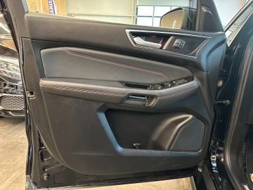 MYAUTOCENTER – Gebraucht- und Jahreswagen mit Werkstattservice in Pfaffenhofen Ford S-Max ST-Line *2. Hand*AHK*Klima*Navi*7-Sitzer*