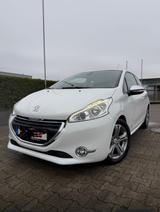 Peugeot 208 Allure - gebrauchte Peugeot 208 aus dem Jahr 2013