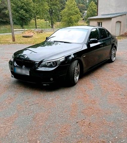 BMW E60 520i