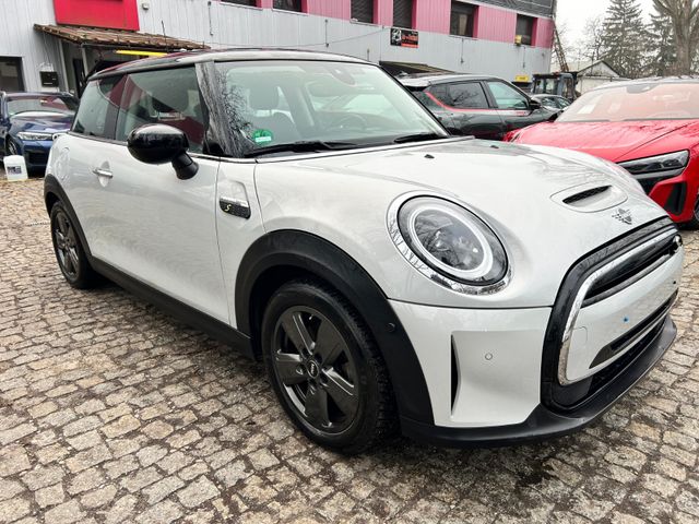 MINI COOPER SE Mini 3-trg. 135KW 32KWH