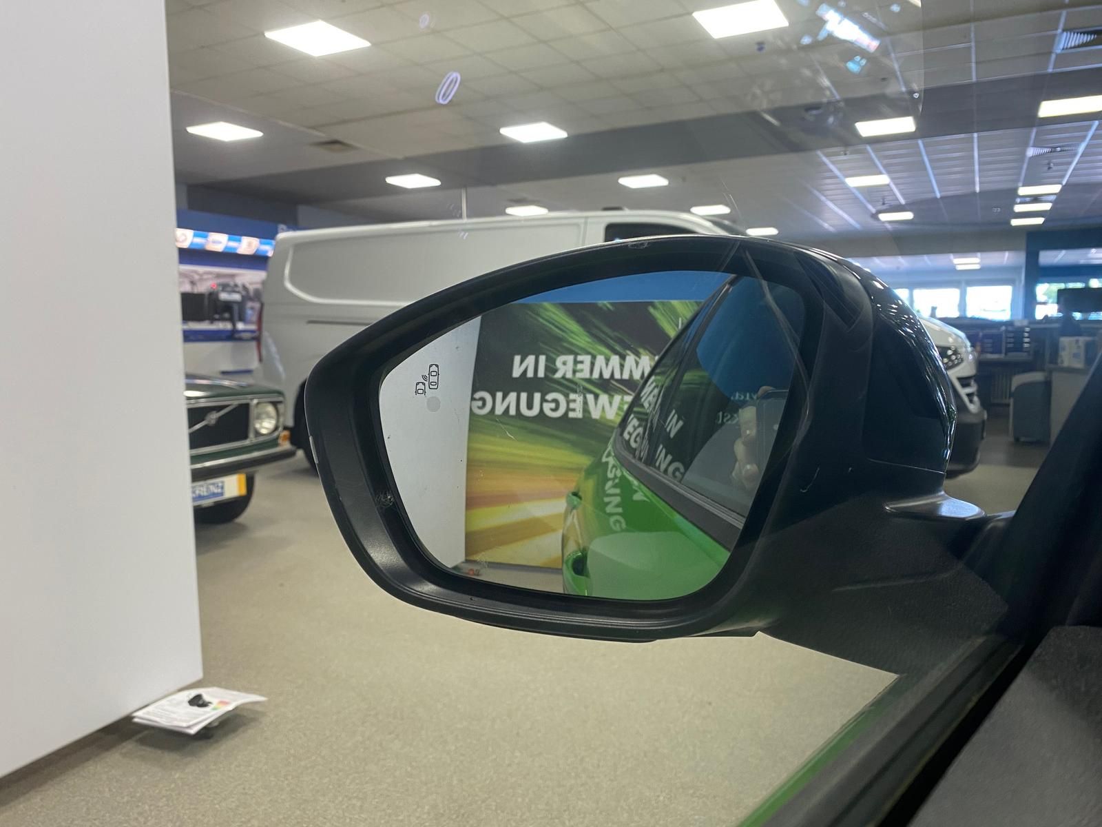 Fahrzeugabbildung Opel Mokka 1.2 Turbo 74kW Edition+ACC+LED+APP CONNECT