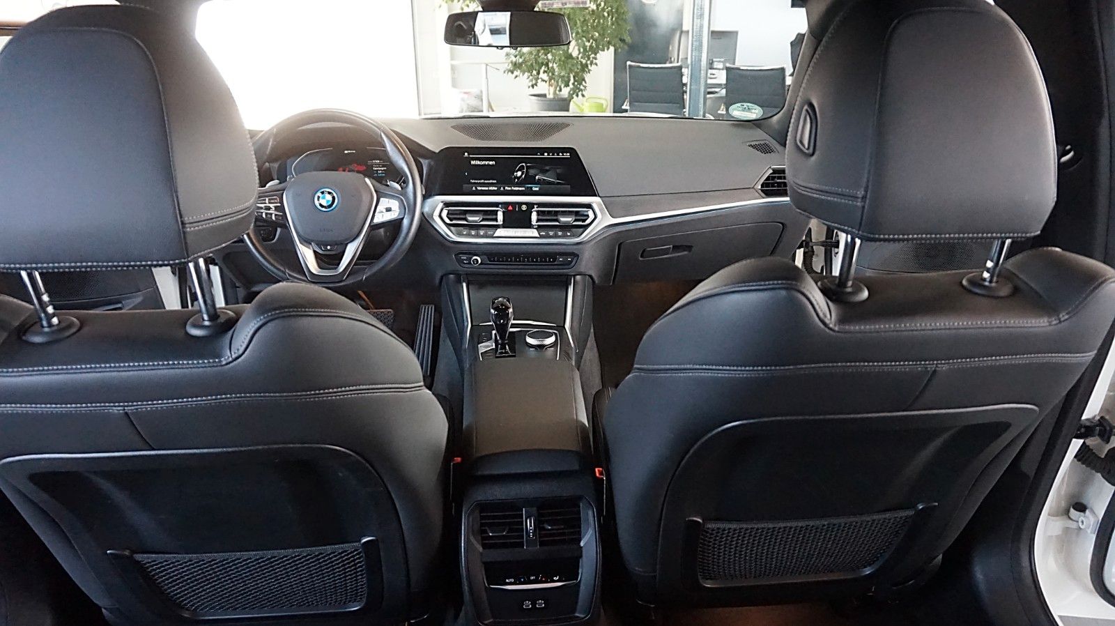 BMW 330e Touring Panno*Leder*Alu*H/D*Laser* foto 18