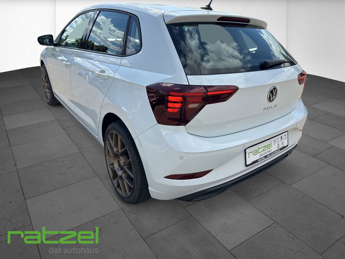 Fahrzeugabbildung Volkswagen Polo Life 1.0 TSI BBS Alu-Felgen Navi LED Apple