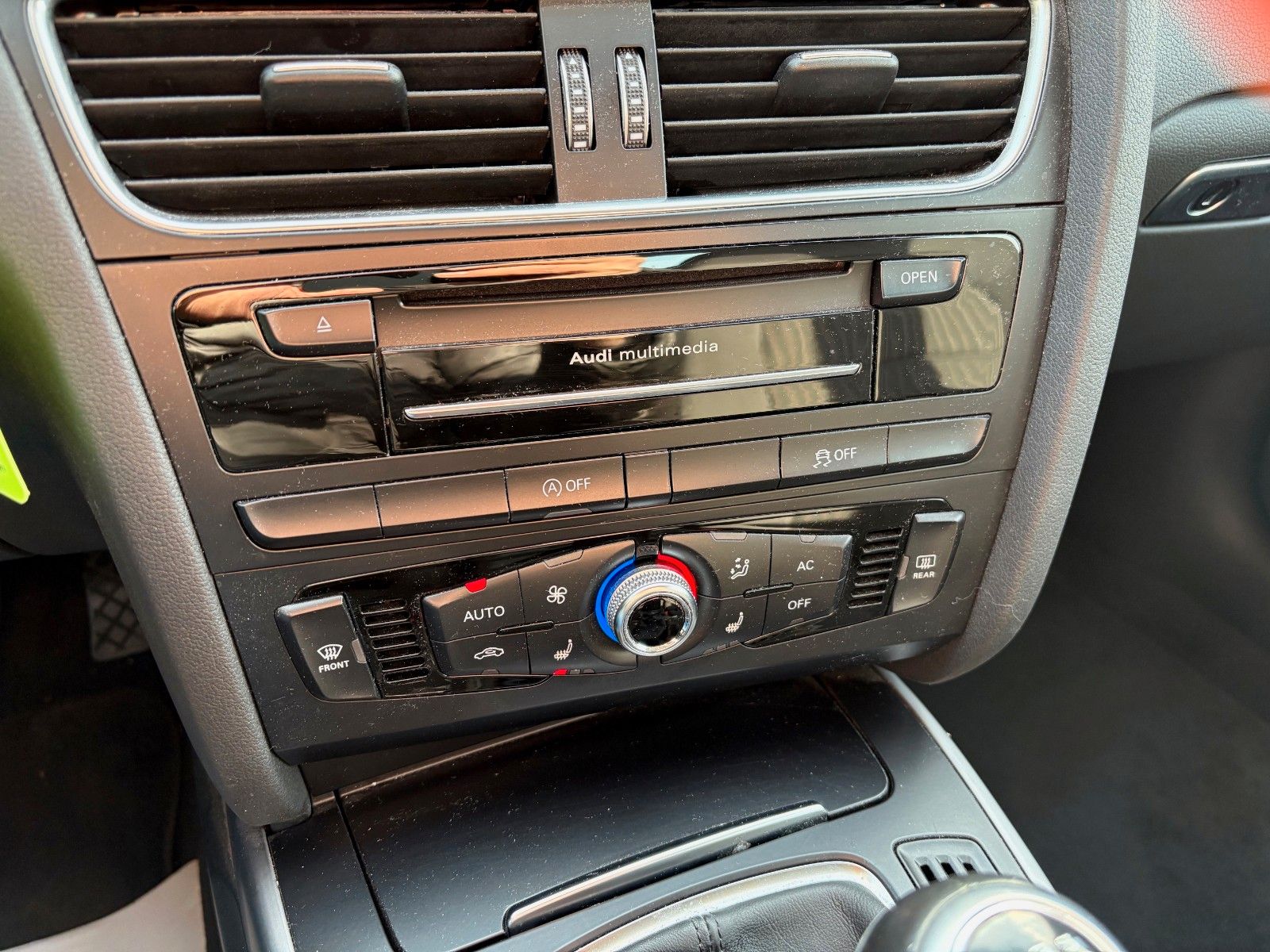 Fahrzeugabbildung Audi A4 3.0TDI Lim. Ambiente Navi Xenon SCHECKHEFT