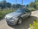 Mercedes-Benz E 250 E Coupe E 250 CGI BlueEfficiency - Mercedes-Benz E 250 in München