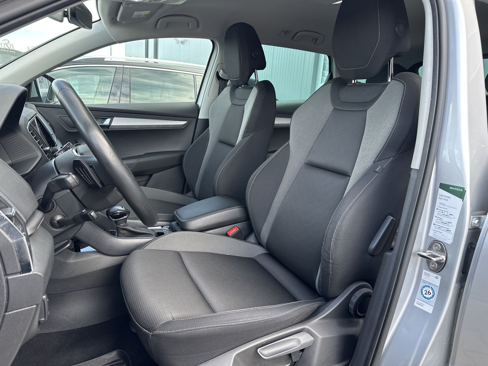 Fahrzeugabbildung SKODA Karoq 2.0 TDI DSG Tour 4x4 NAV+LED+AHK+ACC+KAM
