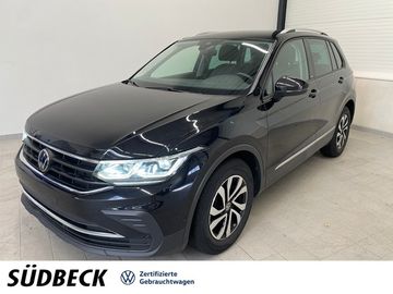 Volkswagen Tiguan - 1