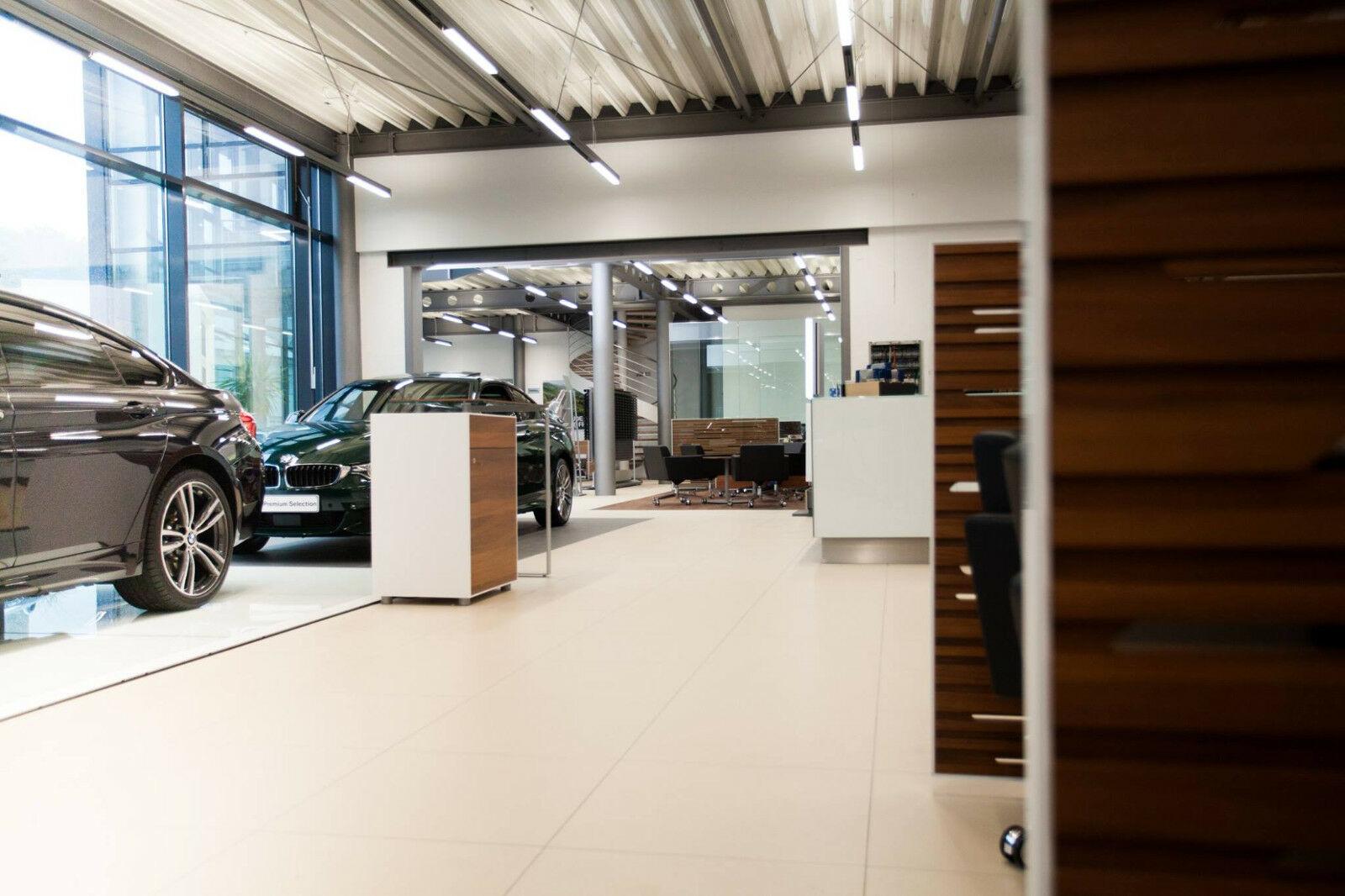 showroom-image-main