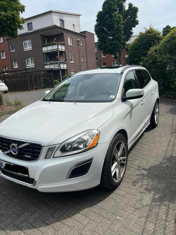 Volvo Verkaufe Volvo XC 60 R-Design AWD |XENON L...