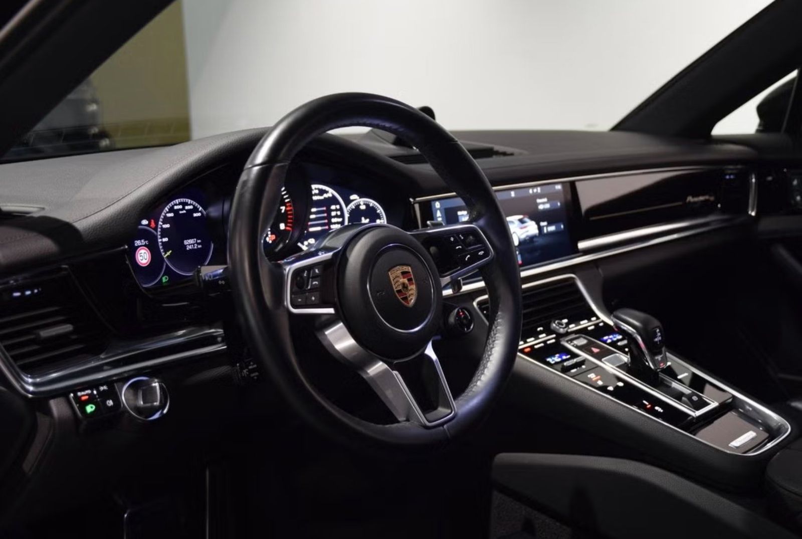 Porsche Panamera Sport Turismo 4 E-Hybrid Edition 10 Jah foto 19