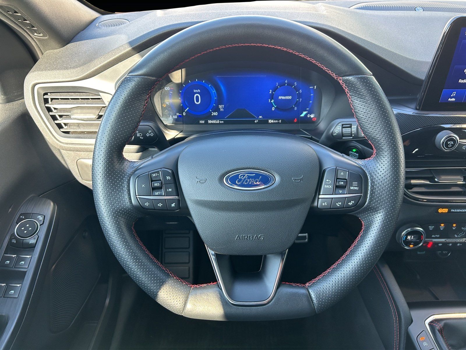 Fahrzeugabbildung Ford Kuga 1.5 EcoBoost ST-Line X/LED/SHZ/SNYC3-NAVI/