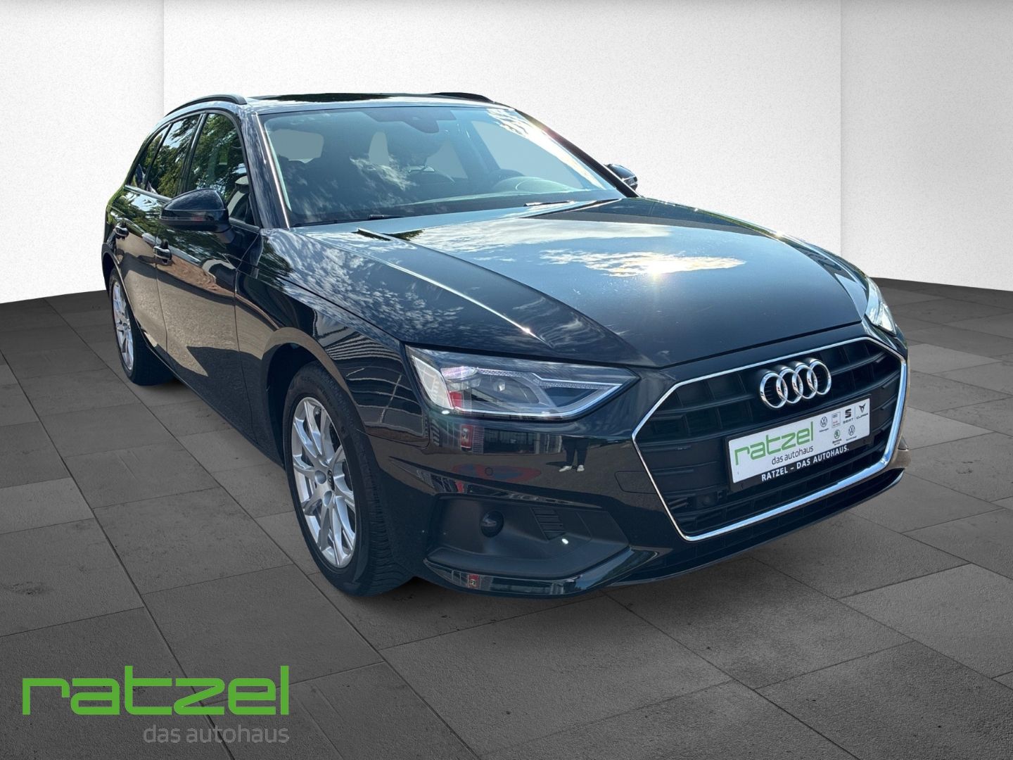 Fahrzeugabbildung Audi A4 Avant 35 TFSI S tronic Navi LED El. Heckklapp