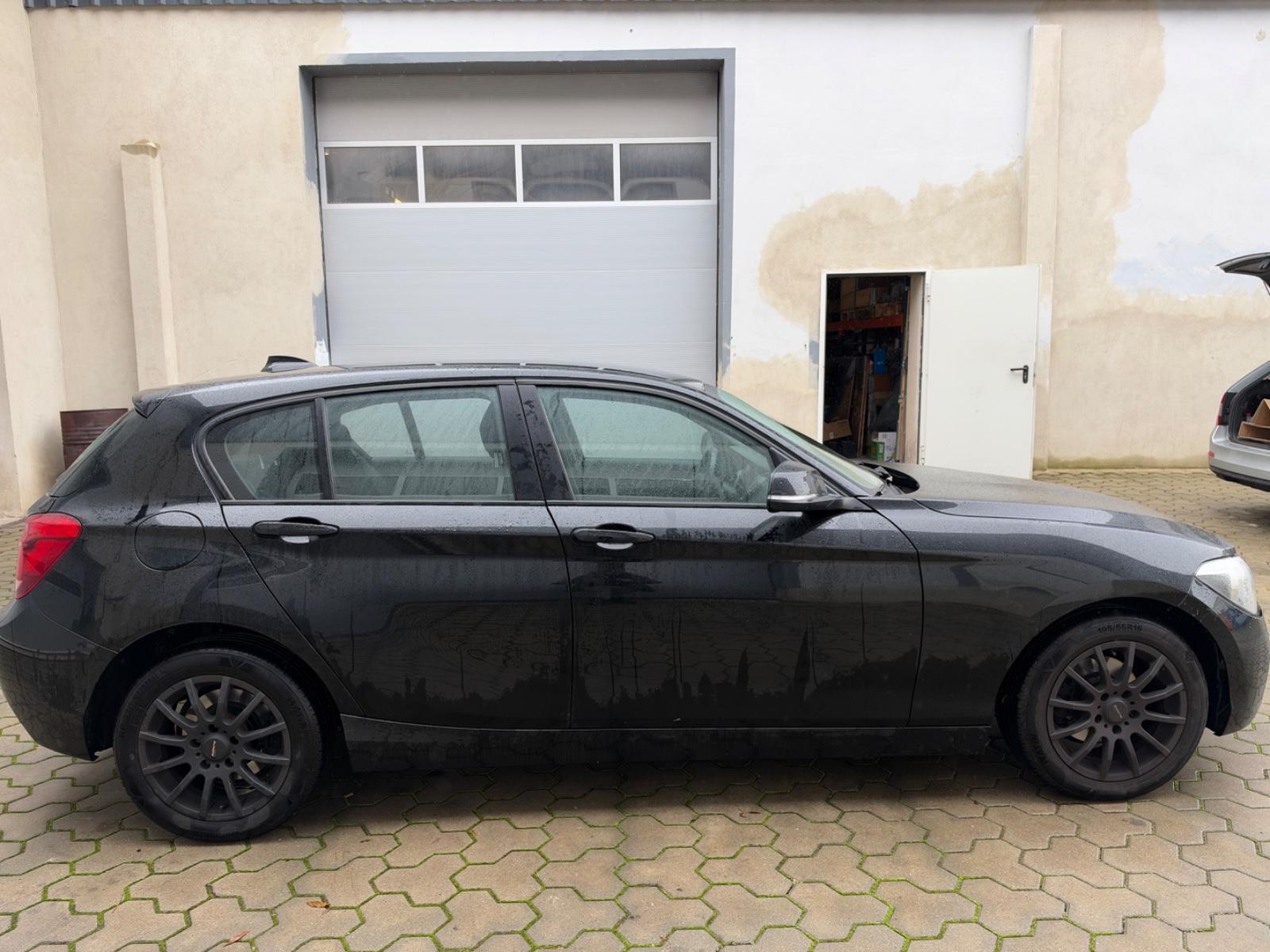 BMW 116 2014 — interior