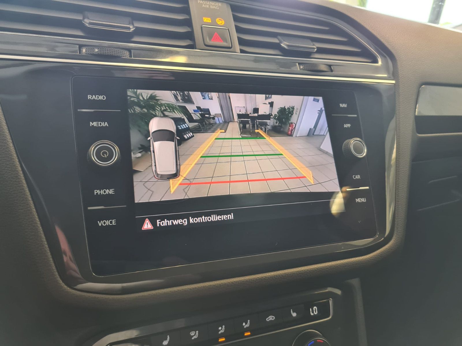 Fahrzeugabbildung Volkswagen Tiguan Allspace Highline 4Motion / LED / NAVI /