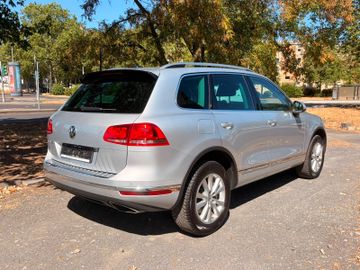 Volkswagen Touareg - 7