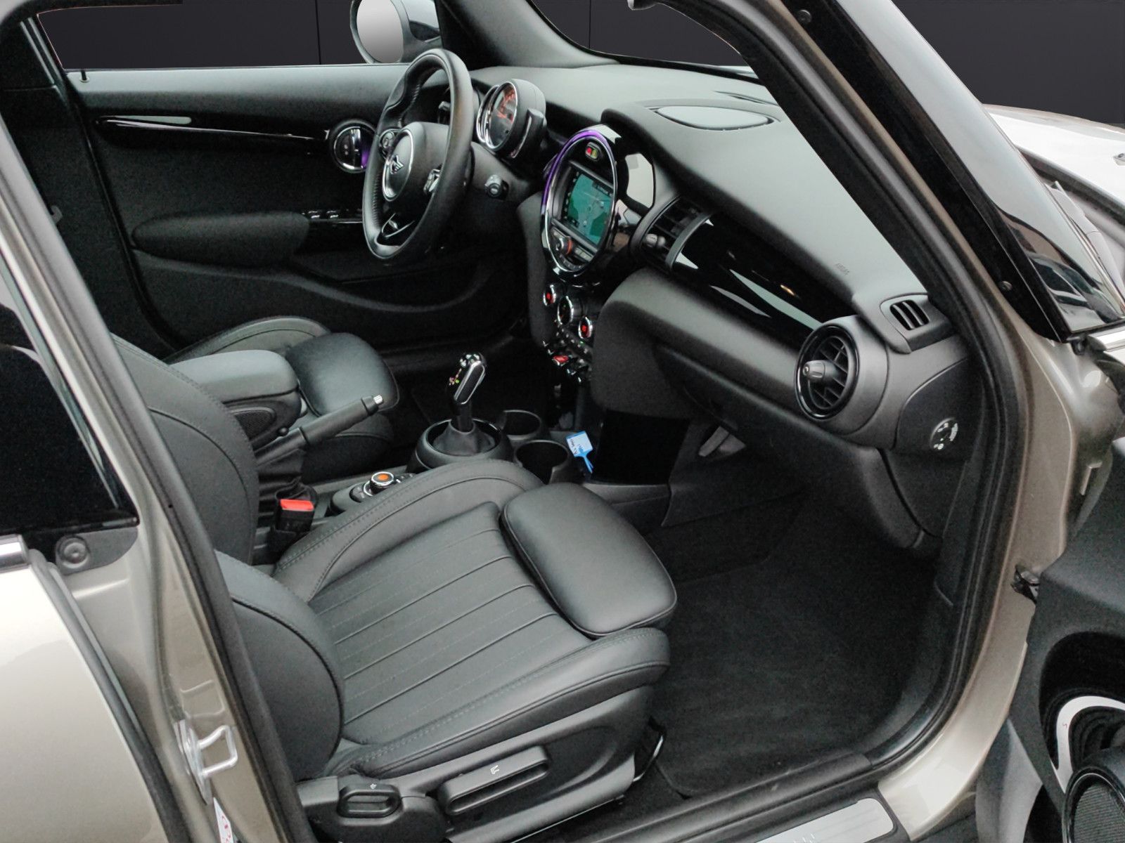 Fahrzeugabbildung MINI Cooper S*Ambiente*Pano*Kamera*LED*Navi*