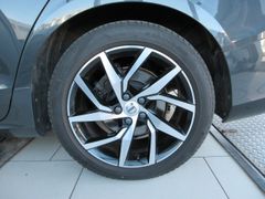 Fahrzeugabbildung Volvo V60 Kombi T4 Momentum Pro NAVI/LED/AHK/PDC+CAM