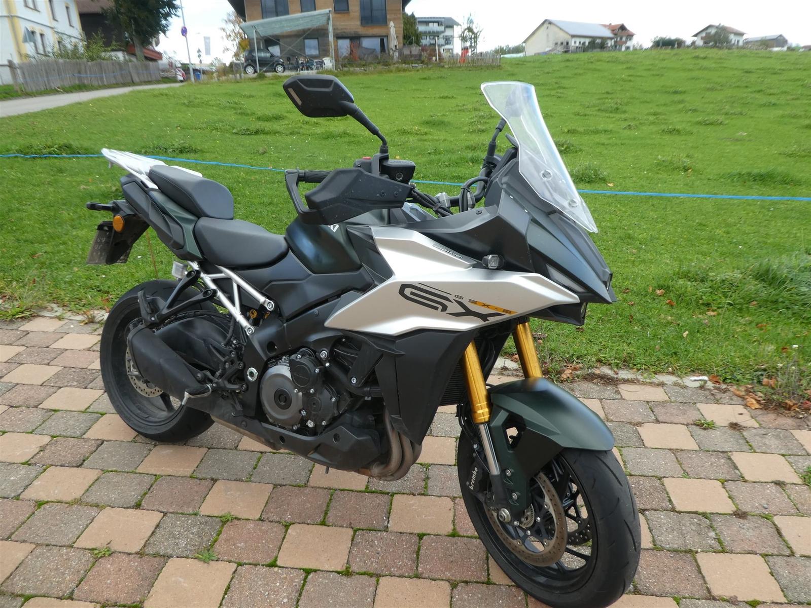 Suzuki GSX-S1000GX