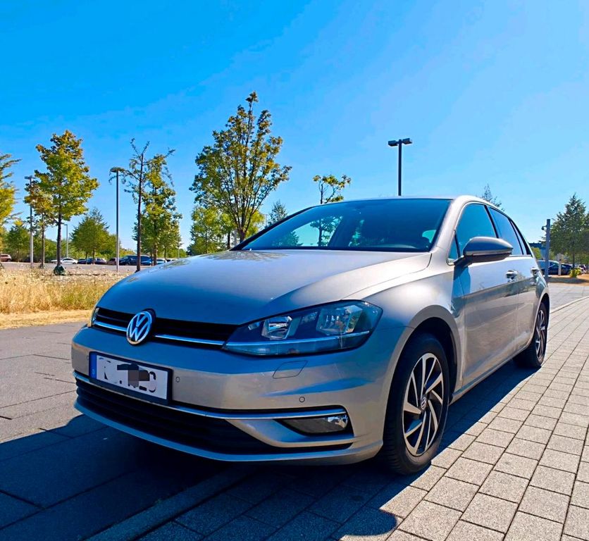 Image of Volkswagen Golf