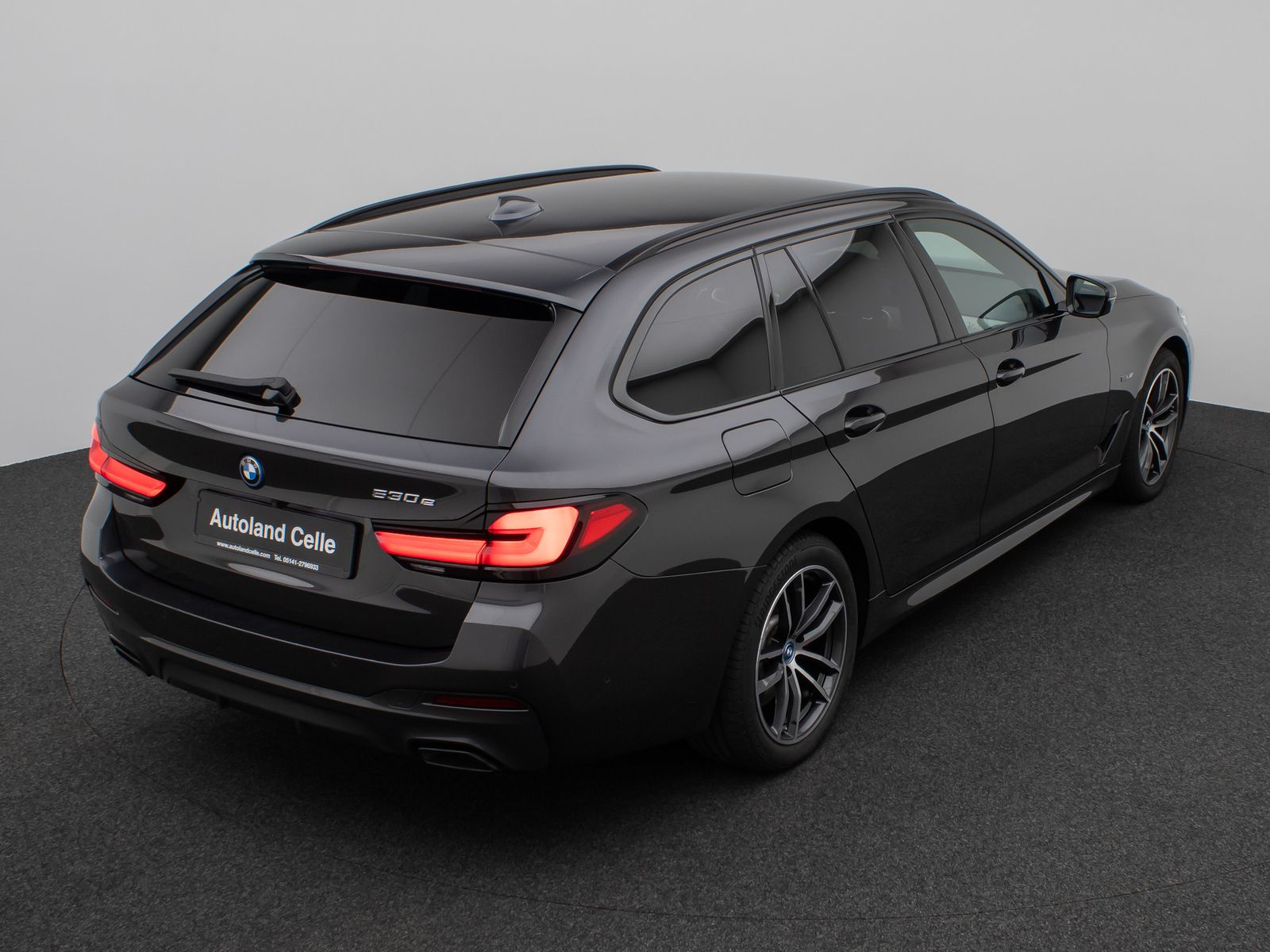 Fahrzeugabbildung BMW 530e M Sport HUD Kamera DAB Memory Laser AHK H/K
