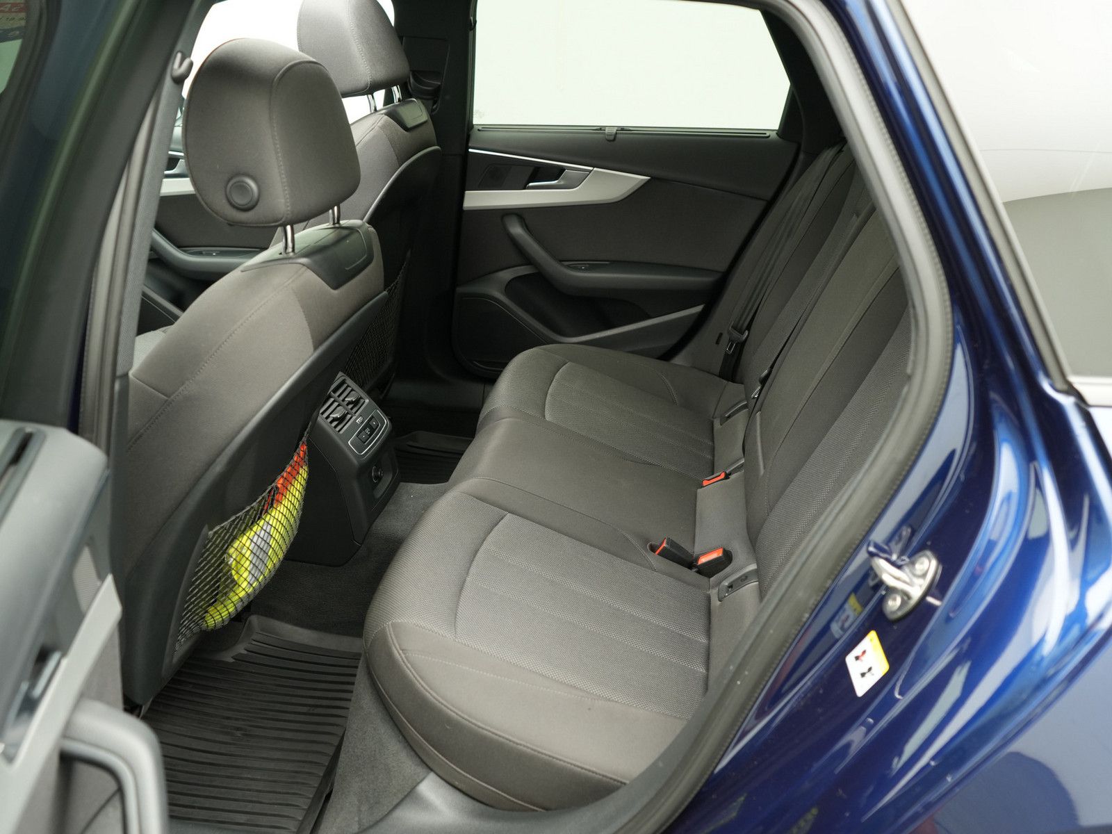 Audi A4 - Bild 8