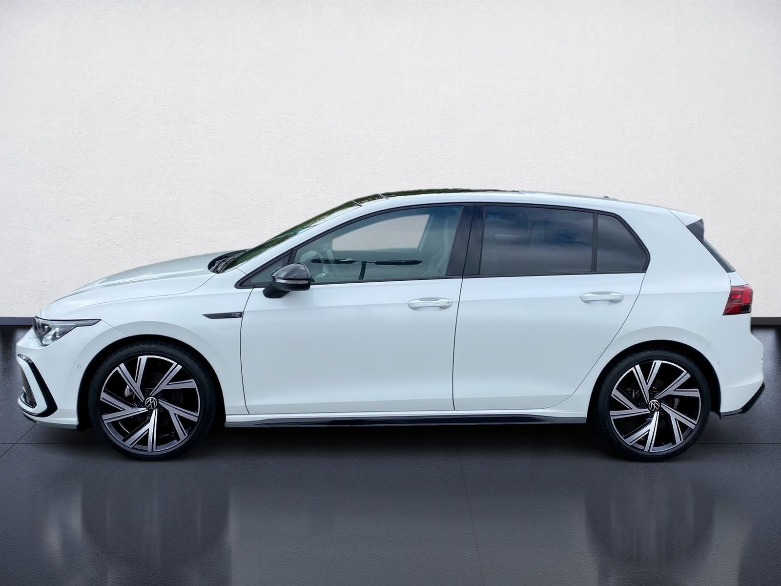 Volkswagen Golf 1.5 eTSI R-Line DSG BlackStyle LED Navi ACC foto 3