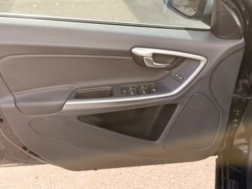 Volvo V60 - 10