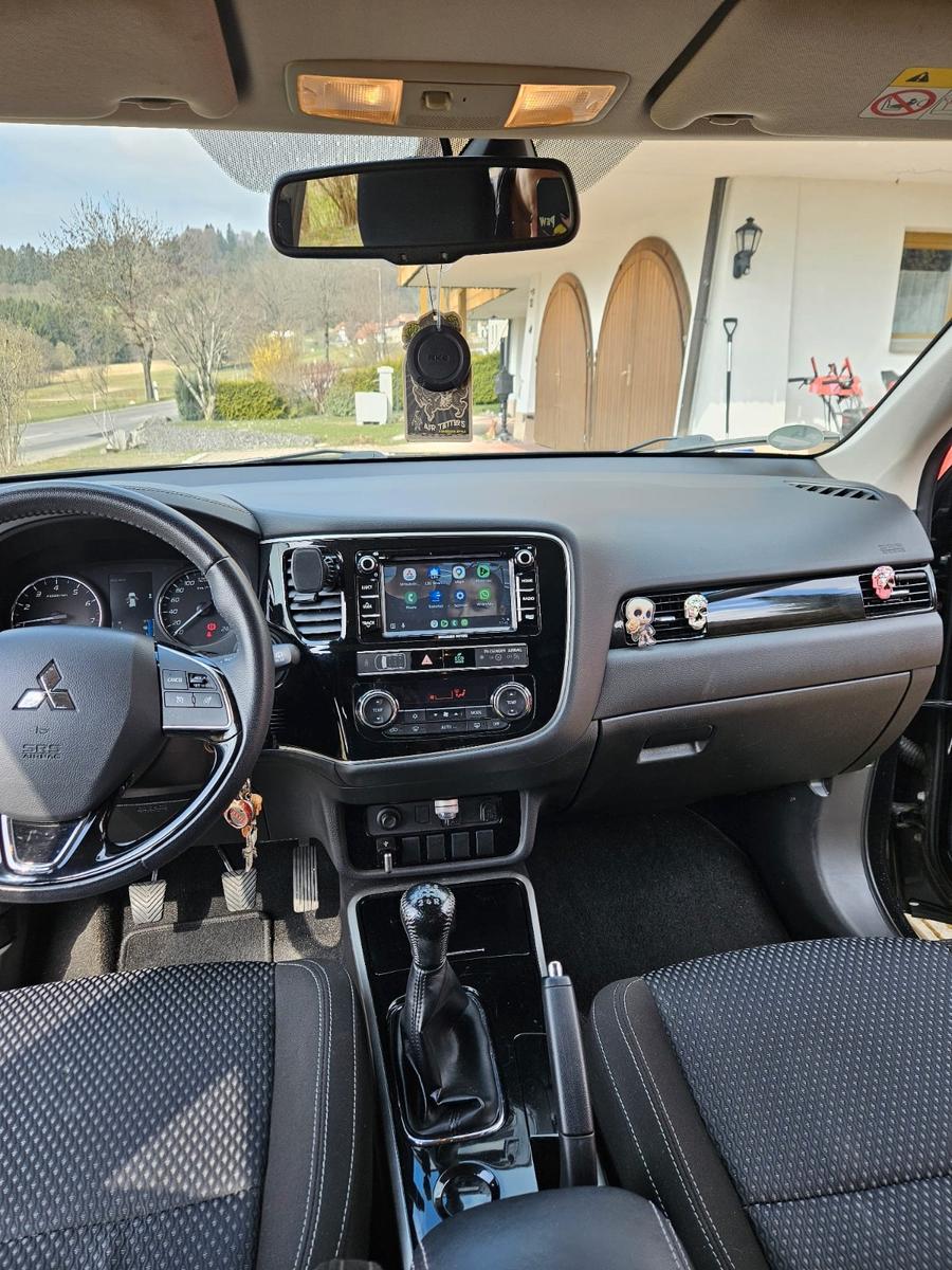 Mitsubishi Outlander 2.0 MIVEC Diamant ClearTec 2WD Diamant
