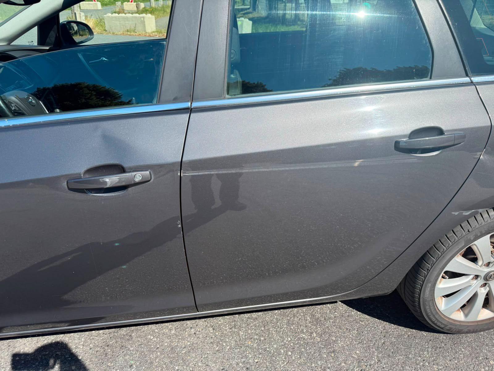 Opel Astra 2012 — photo 11