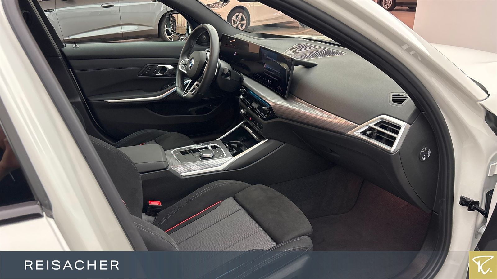 BMW 330e A Lim M-Sport GSD LcProf ParkAs DrA H&K foto 14