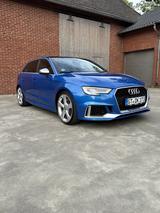 Audi RS3 B&O, PANO, RS-Abgasanlage & Sitze 280 km/h - blaue Audi RS3