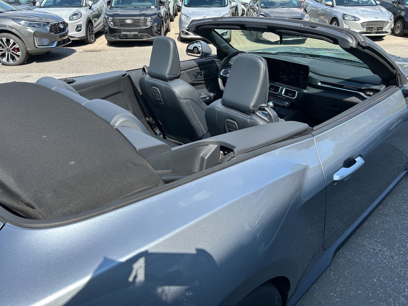 Fahrzeugabbildung Ford Mustang Convertible GT Cabrio Magned Ride