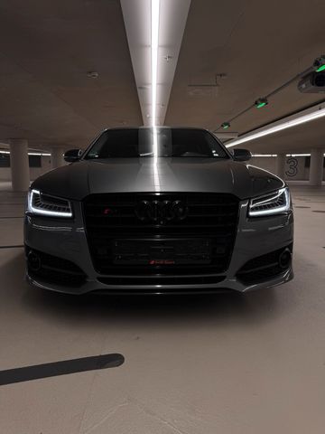 Audi S8 Plus 4.0 TFSI