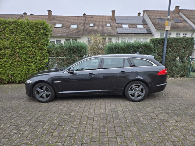 Jaguar XF 2.2 L Diesel Sportbrake