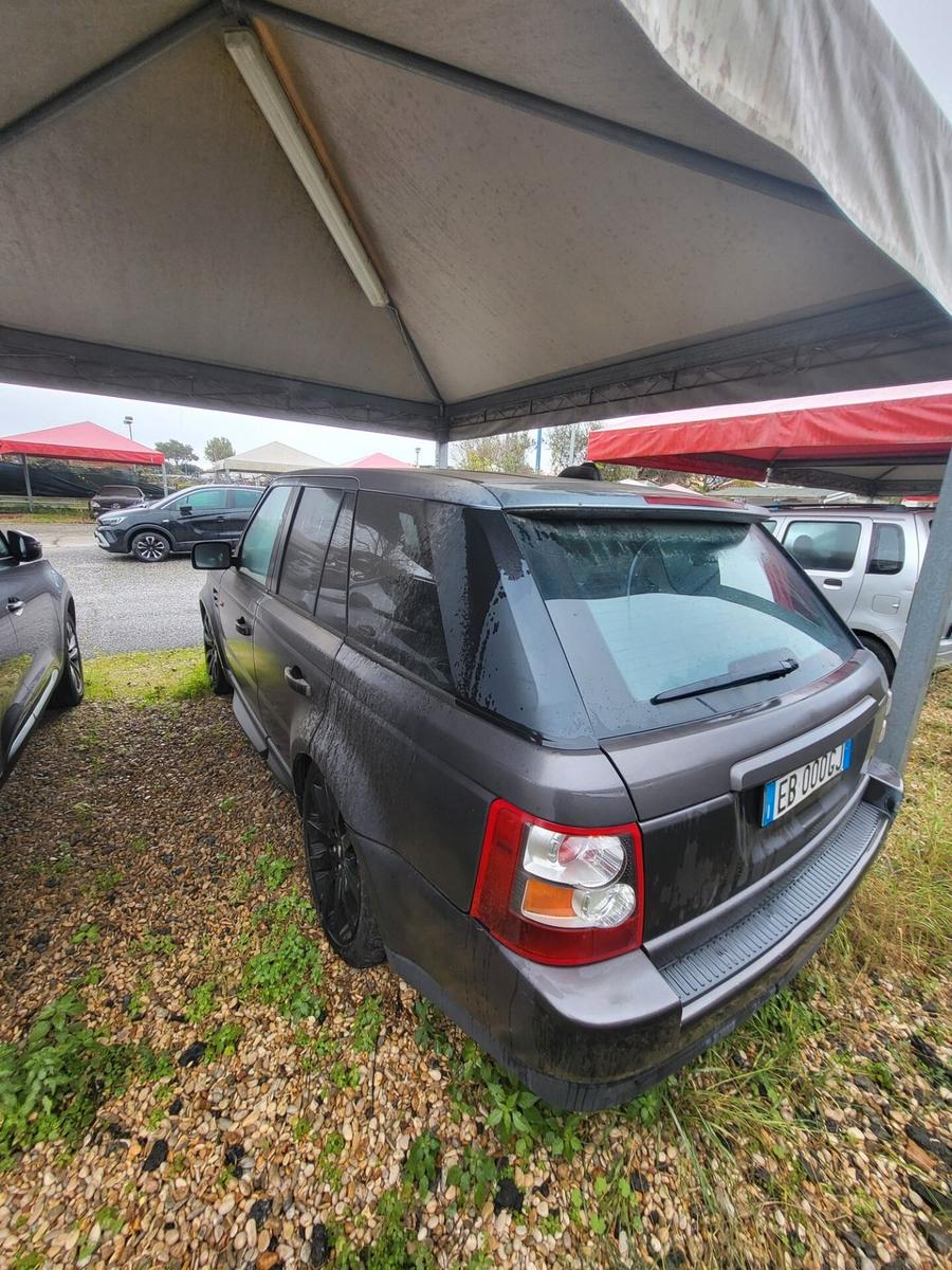 Land Rover Range Rover Sport 2010 — interior