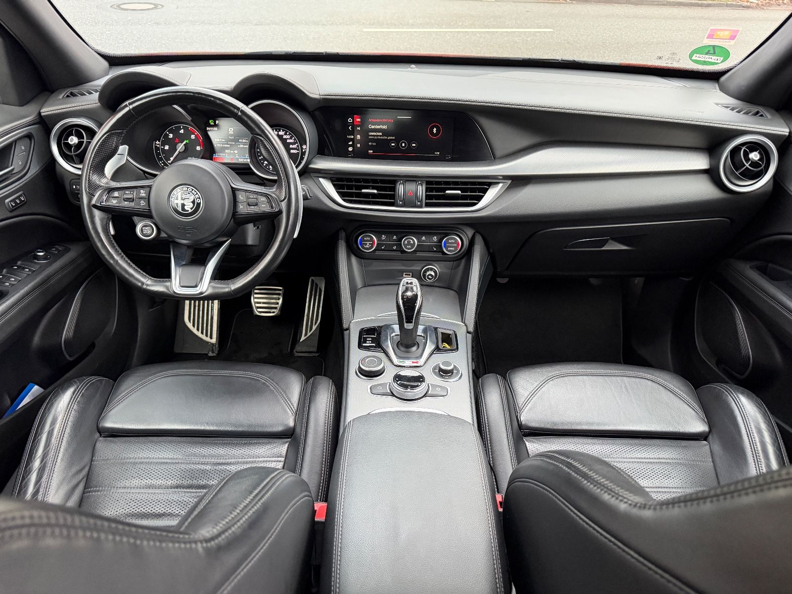 Fahrzeugabbildung Alfa Romeo Stelvio Veloce Q4*LED*LEDER*MEMO*SOUNDTHEATRE